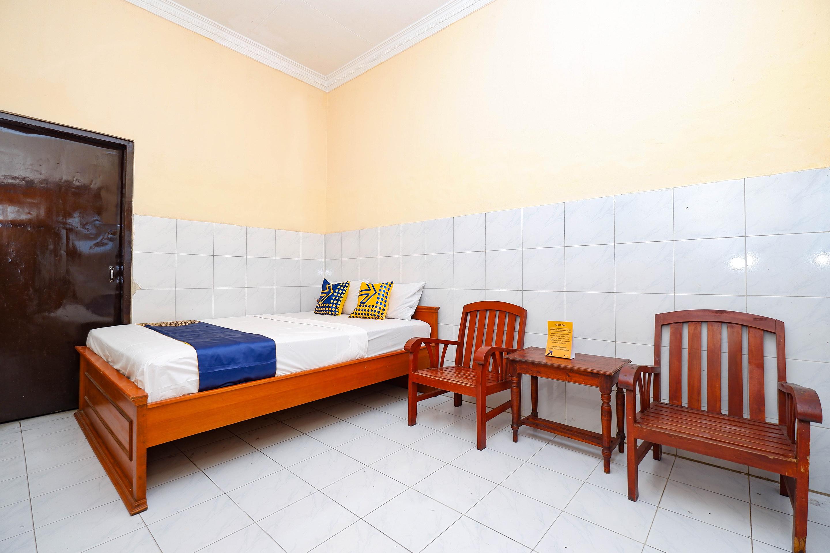 Spot On 2011 Hotel Mekar Sari Solo Esterno foto